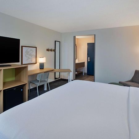 Spark By Hilton Walker Grand Rapids North Exterior photo