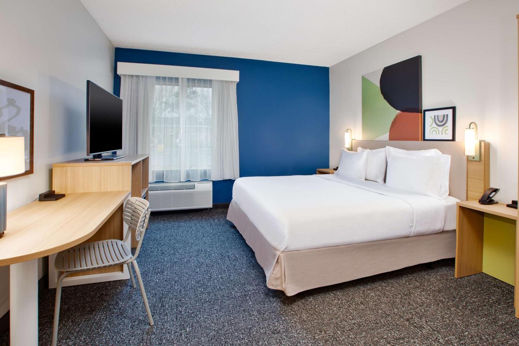 Spark By Hilton Walker Grand Rapids North Exterior photo